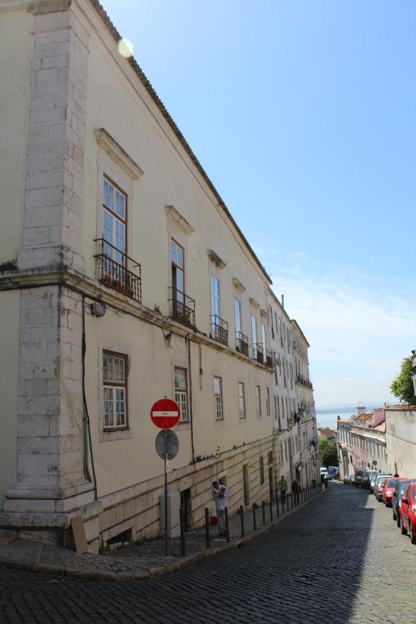 Johnie's Place & Hostel